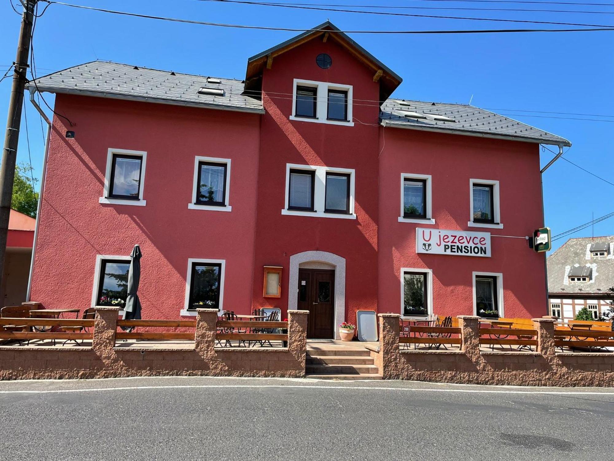 Penzion U Jezevce Hrensko Exterior photo